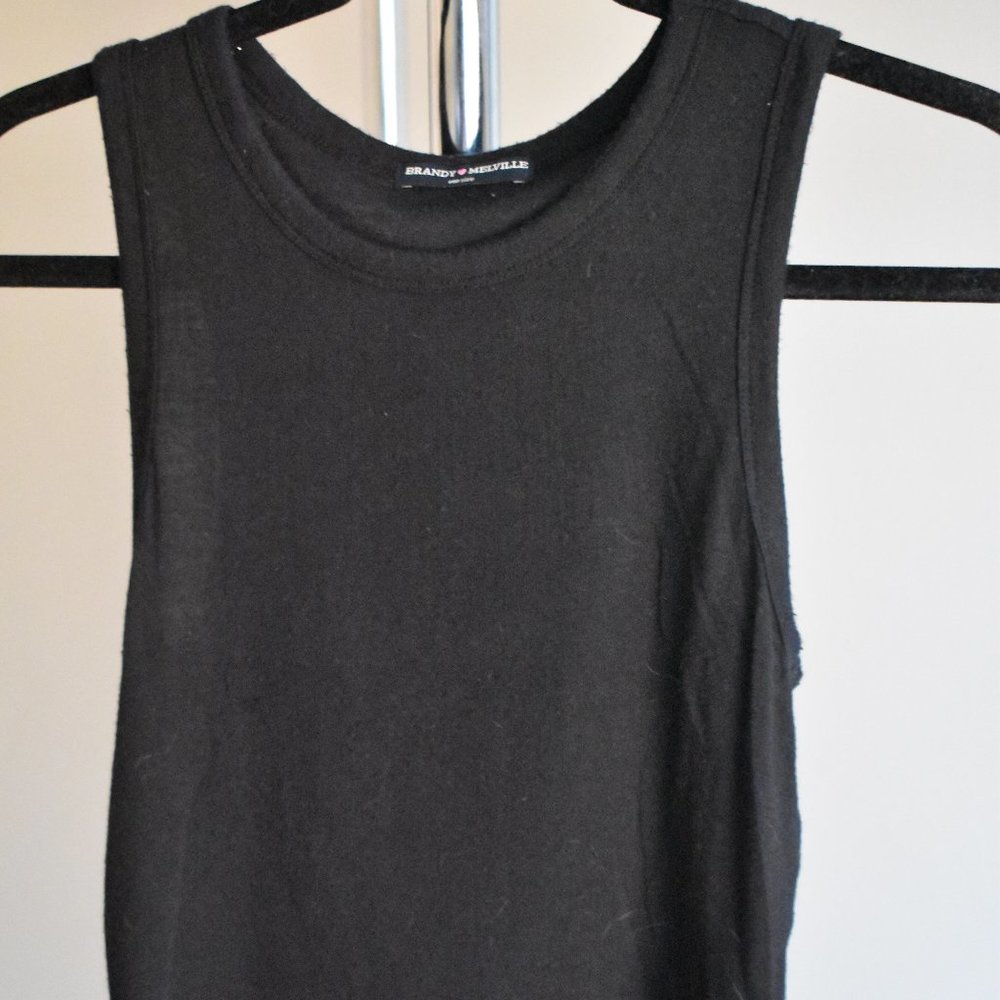 Brandy Melville OS Black Crop tank